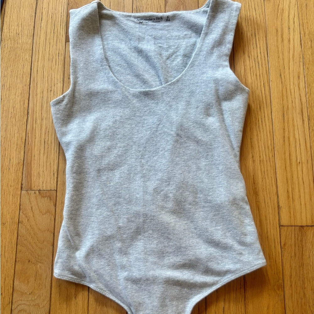 Abercrombie & Fitch Light Gray Sleeveless Bodysuit